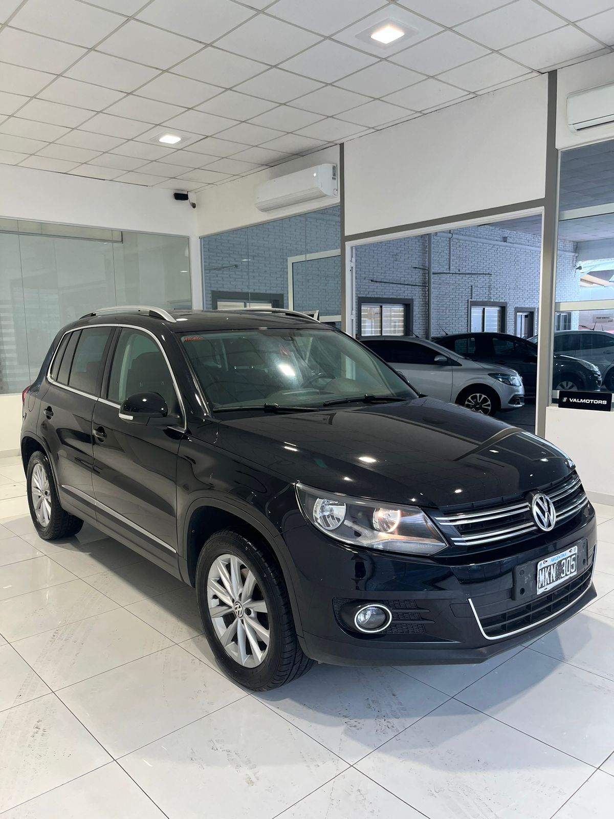 Volkswagen Tiguan  2.0 TSI exclusive L12