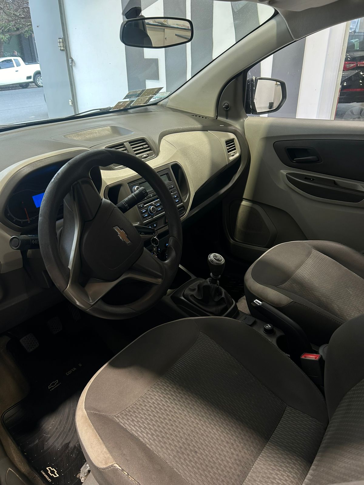 Chevrolet Spin  LT MT