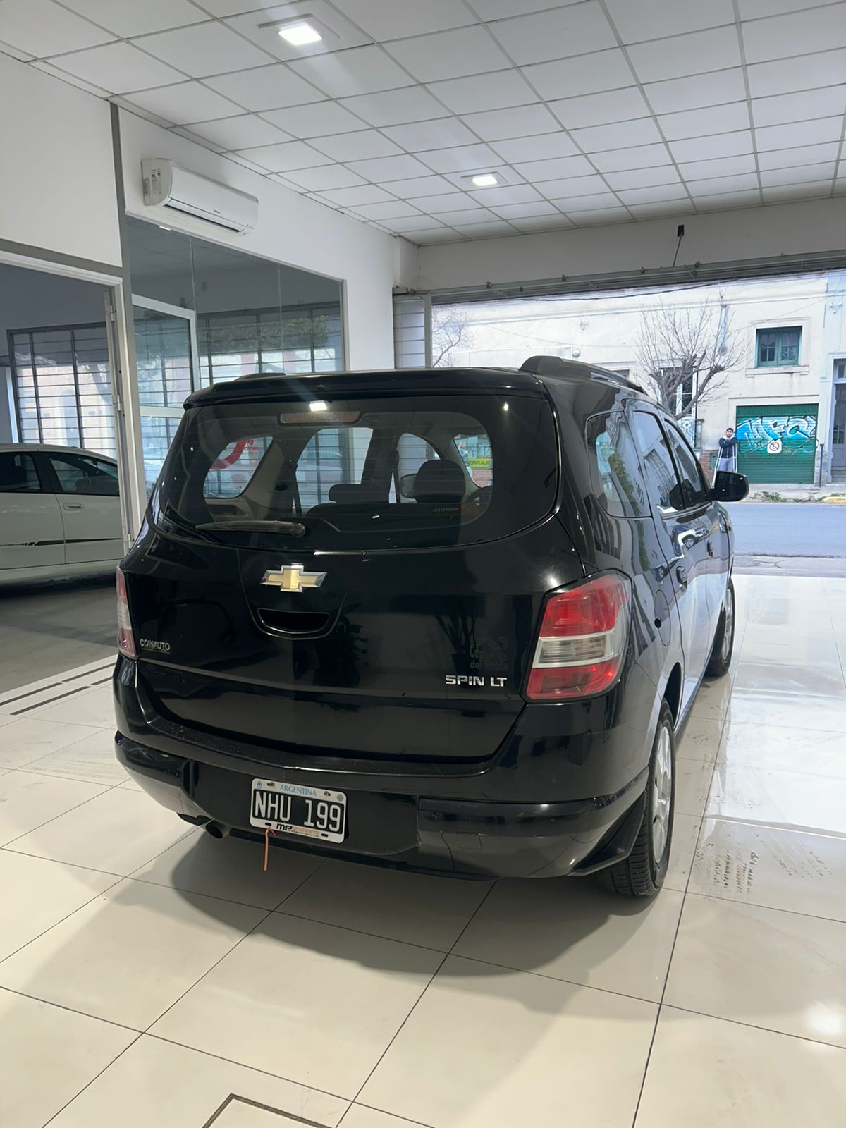 Chevrolet Spin  LT MT