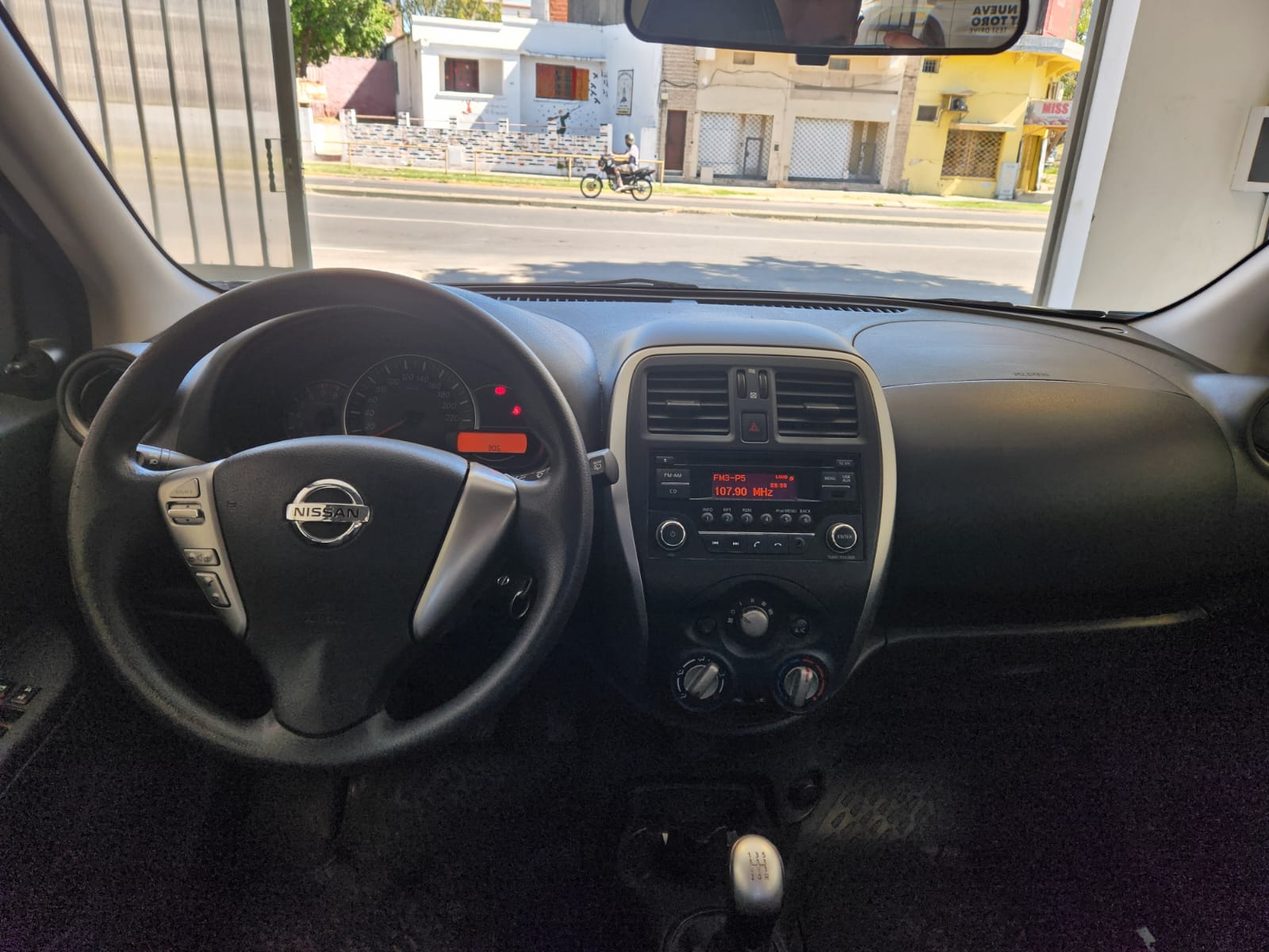 Nissan March Sense Pure Drive