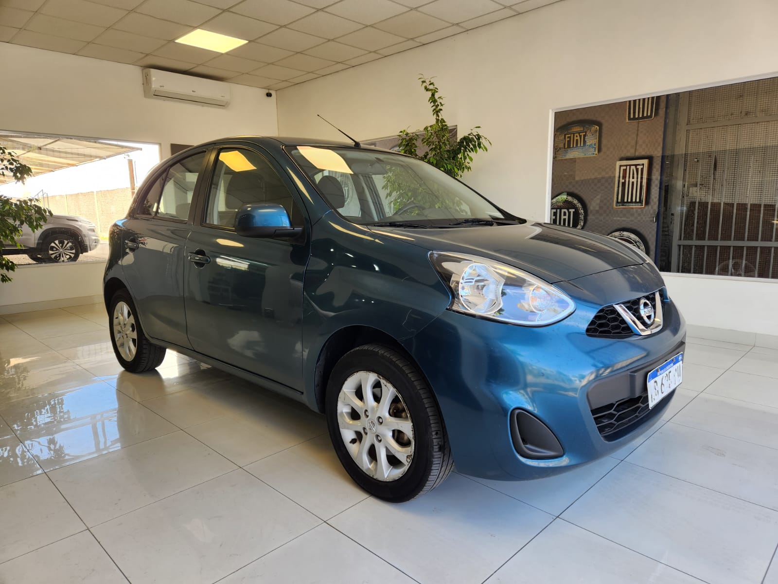 Nissan March Sense Pure Drive
