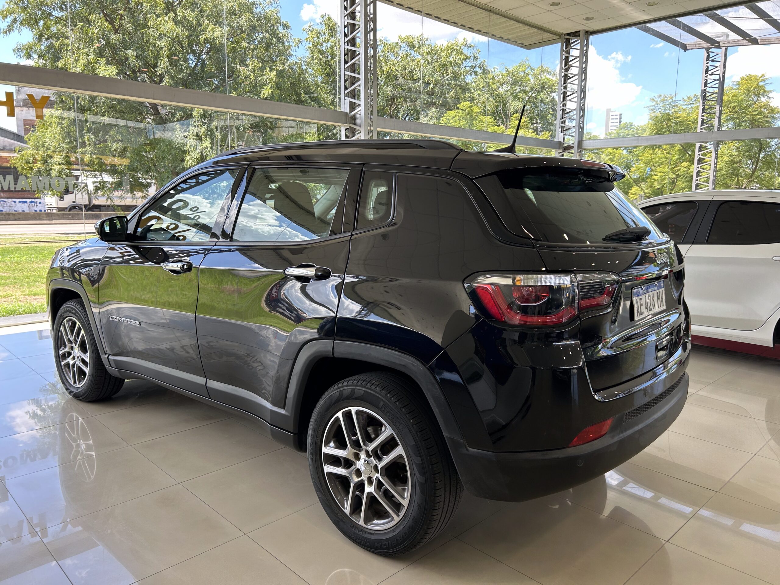 Jeep Compass Sport 2.4 MT6