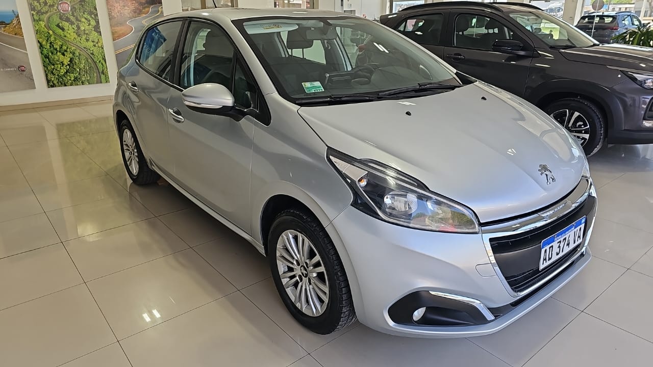 Peugeot 208 Allure 1.6
