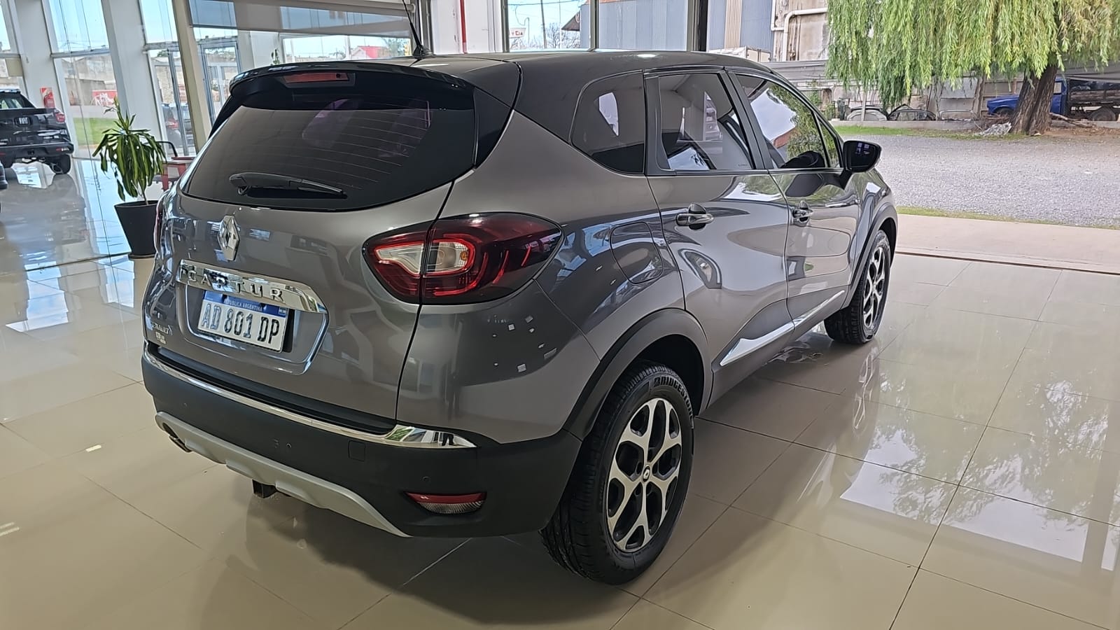 Renault Captur Intense  CVT 1.6