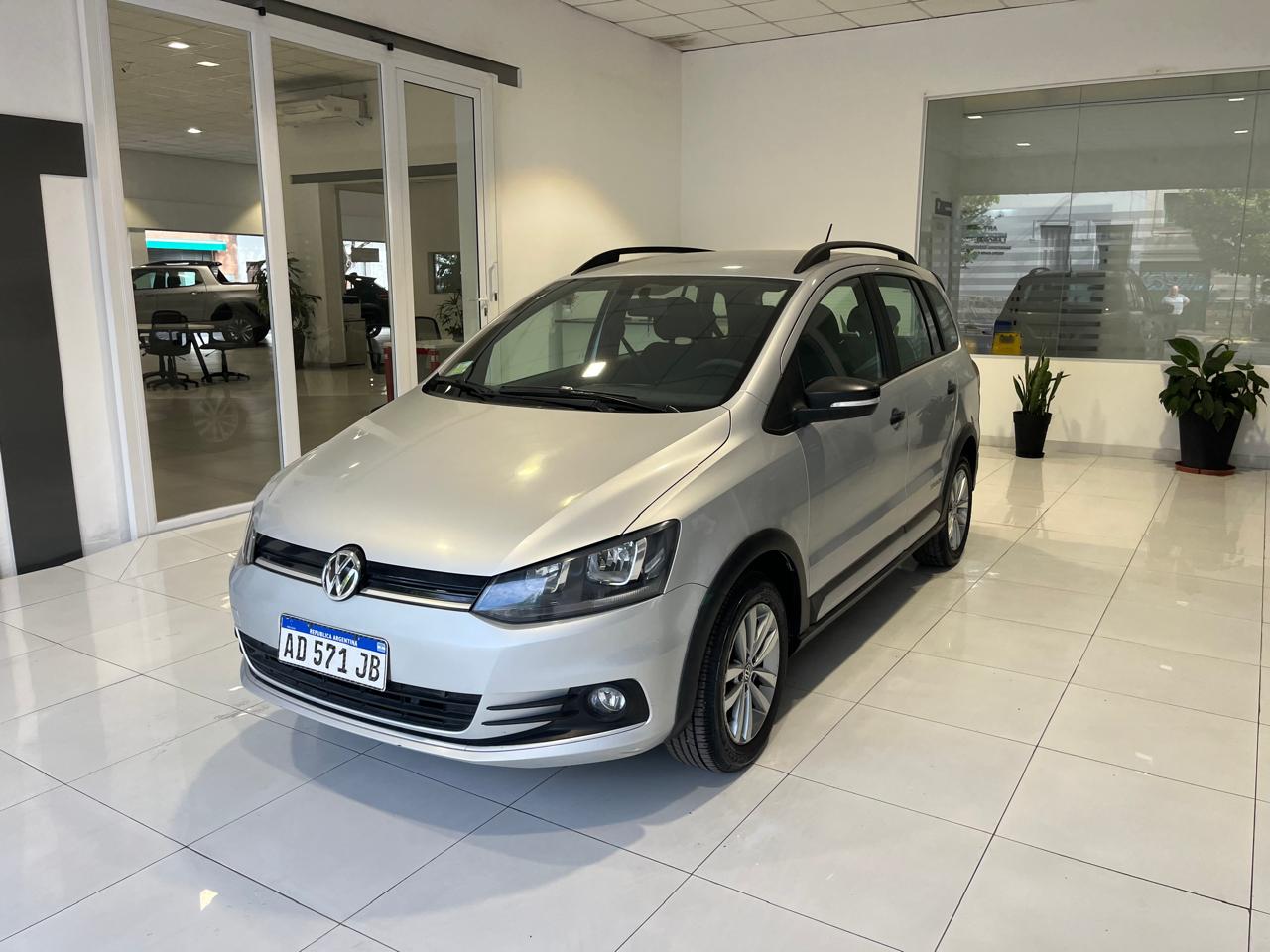Volkswagen Suran  Track MT