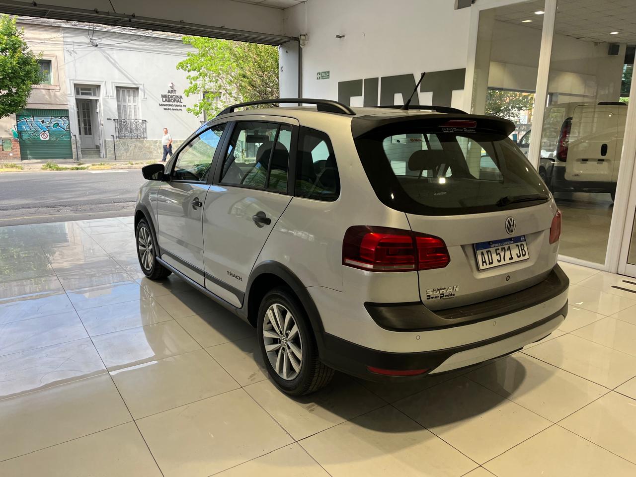Volkswagen Suran  Track MT