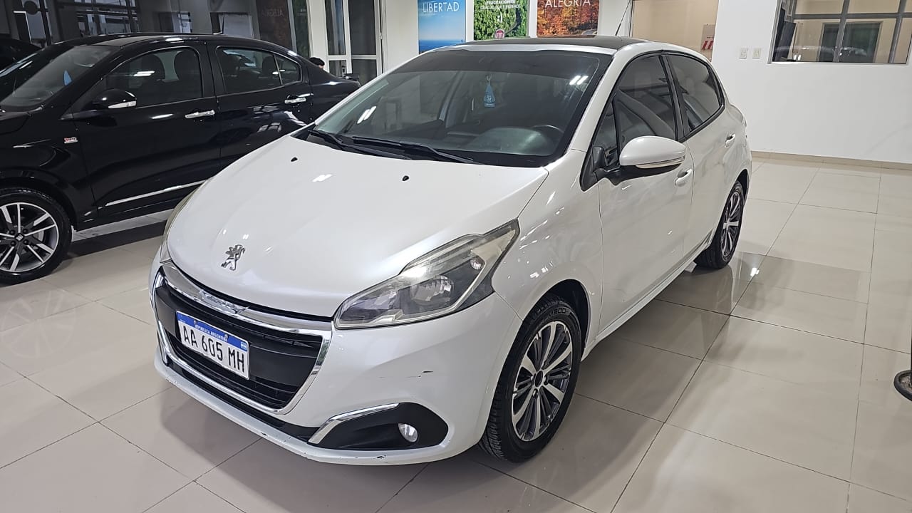 Peugeot 208 Allure  1.6