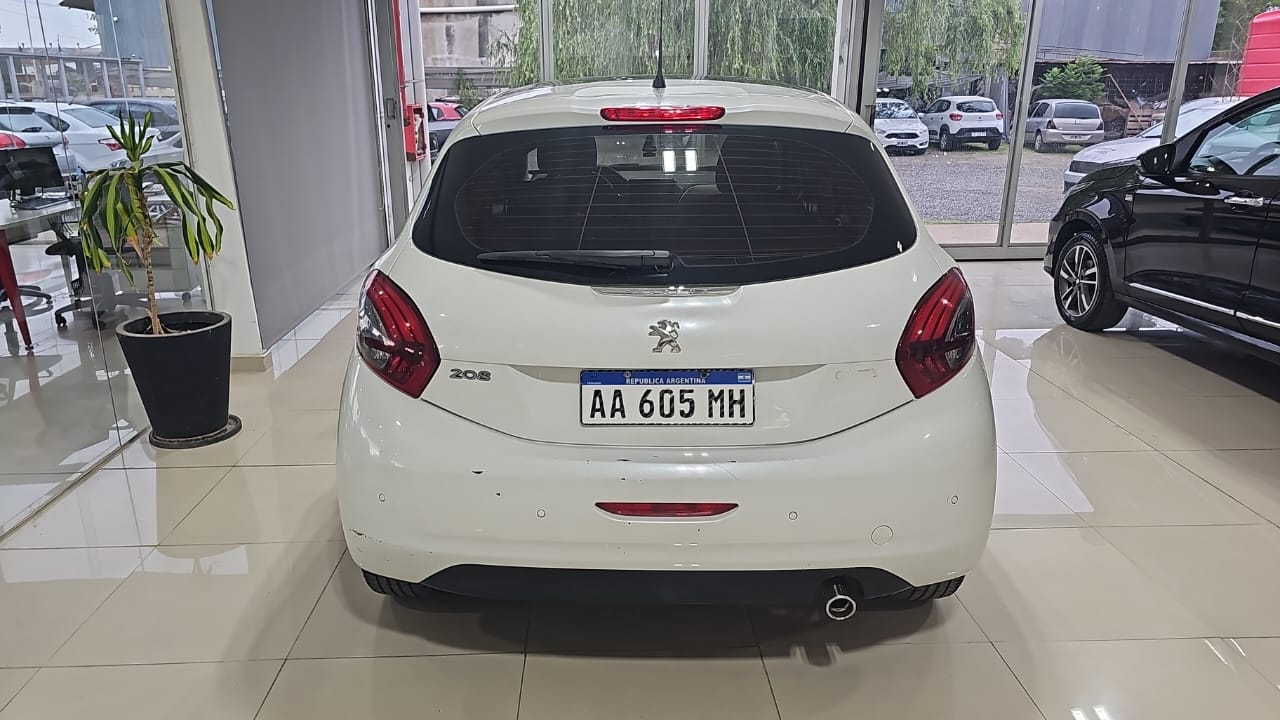 Peugeot 208 Allure  1.6