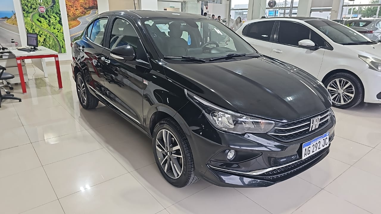 Fiat Cronos Precision 1.3 CVT